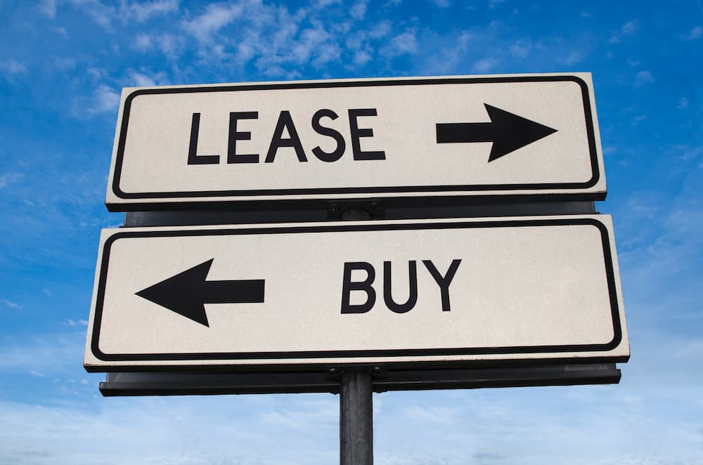 buying vs leasing